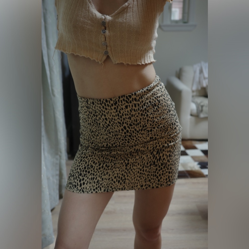 BRANDY MELVILLE Skirt Xs